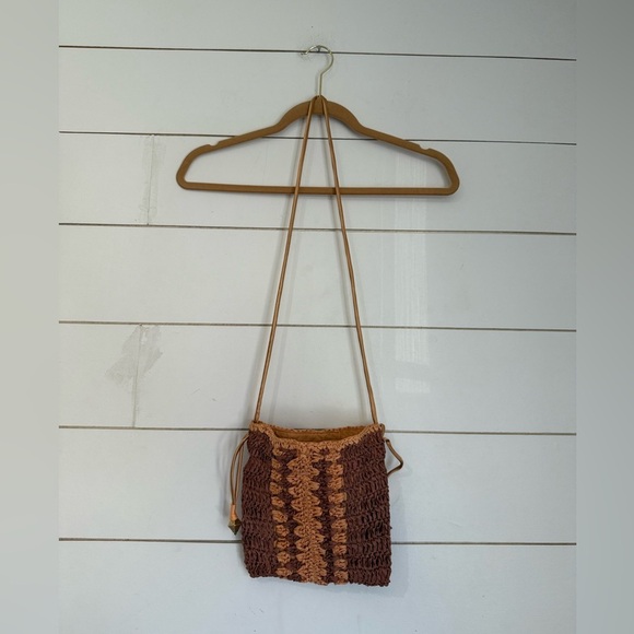 NWOT FREE PEOPLE Heatwave Mini Crossbody Woven Raffia Straw Drawstring Bohemian - Picture 6 of 16